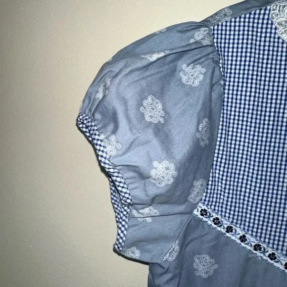 Dress Size M - Picture 5 of 7